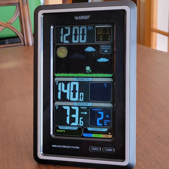 La Crosse Technology S88907 Wireless Color Weather Station w/out outdoor sensor - Picture 11 of 15